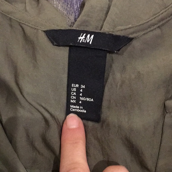 Army Green Sleeveless Blouse - Picture 2 of 4